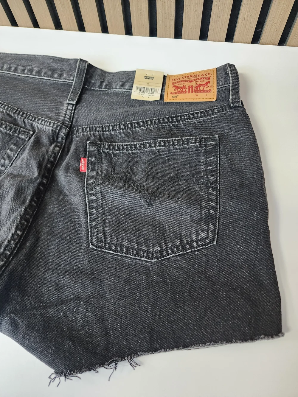 Levis shorts black high
